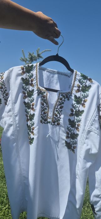 Camasa traditionala femei deosebita