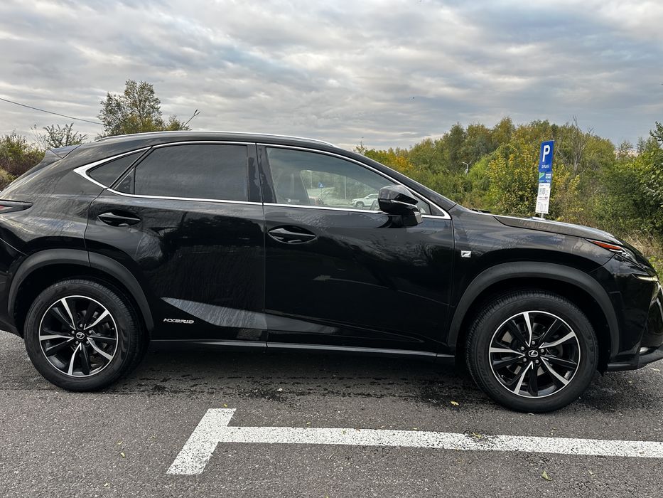 Lexus NX 300 H F Sport