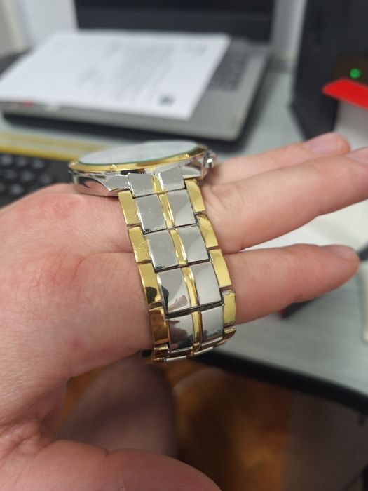 Ceas Geneva cu cutie