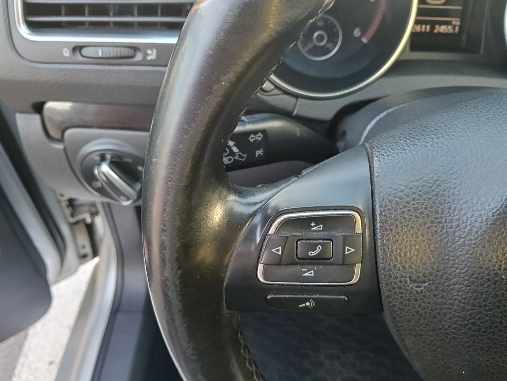 VW GOLF 6. La 4.165 Euro.
