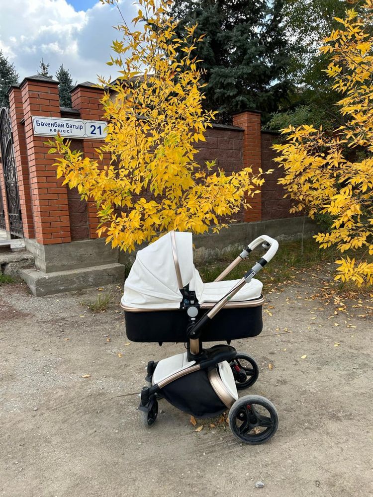 Продам шикарную коояску