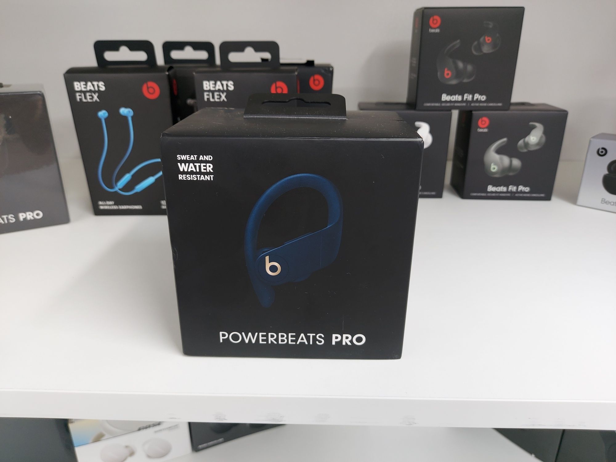 Beats PowerBeats Pro синий
