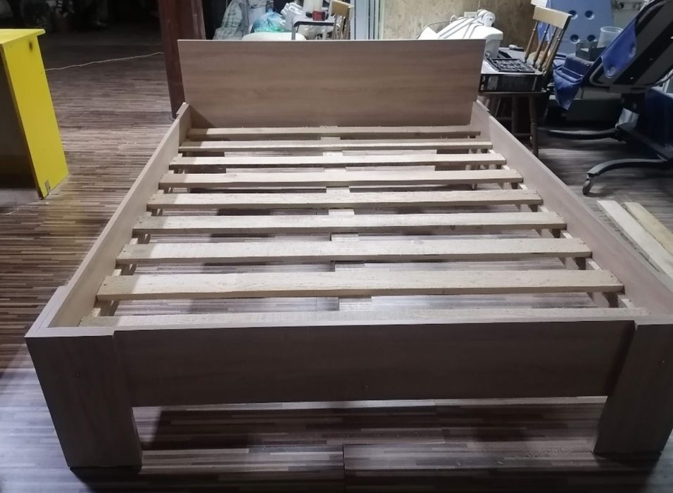 Paturi noi , saltea second 160x200 cm