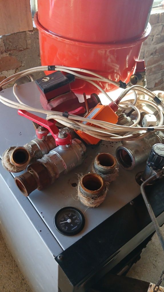 Чугунен котел на твърдо гориво SolidMAX