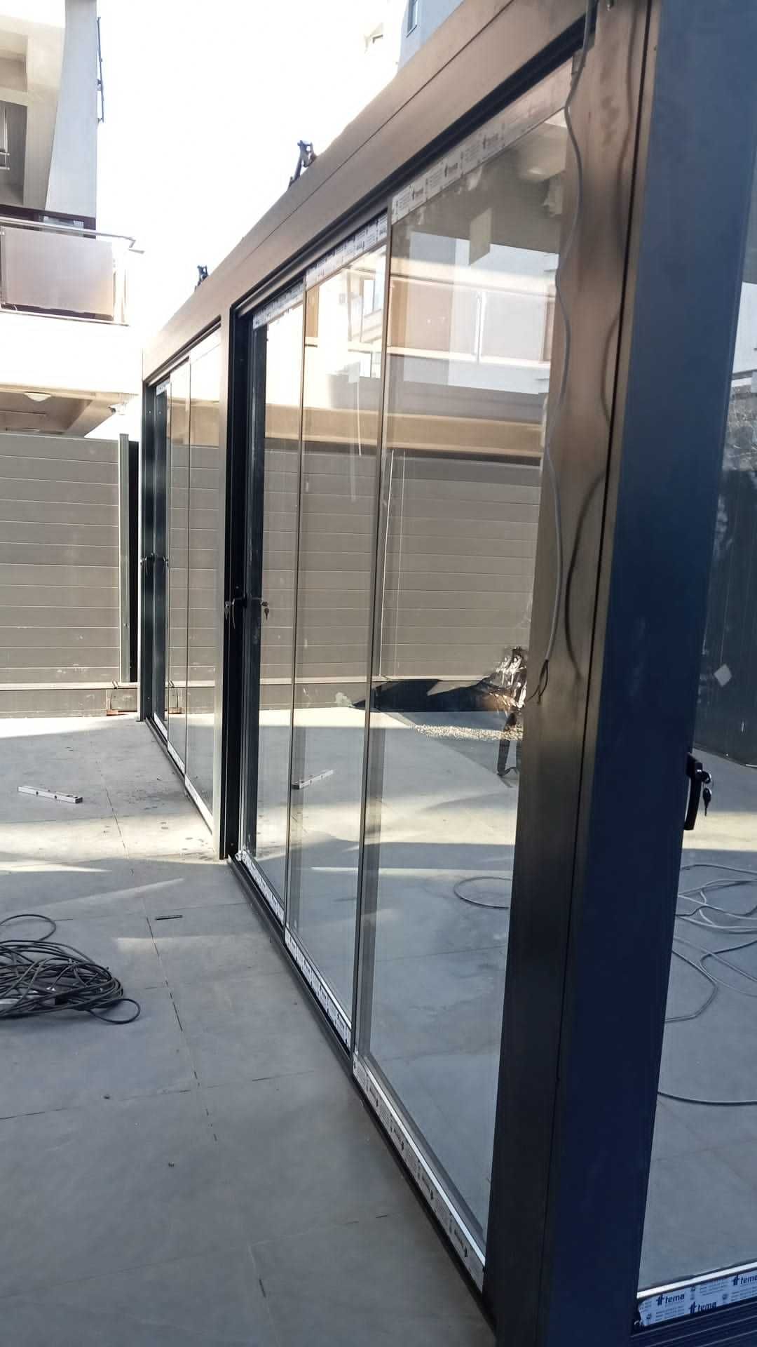 Sliding glass sistems inchidere terasa cu sticla culisanta