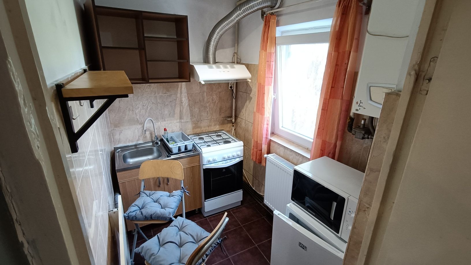 Garsoniera de închiriat