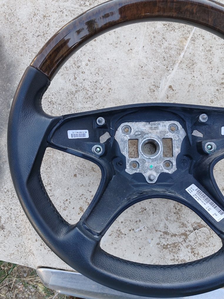 Volan lemn mahon piele mercedes w212 w204 vw golf 4 bora passat sharan