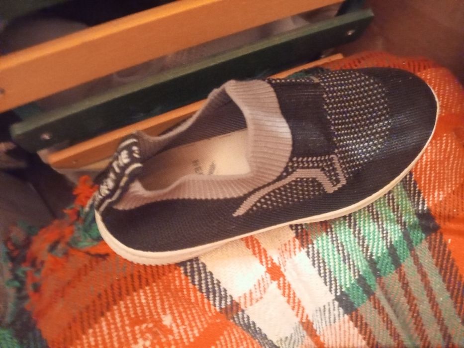 Кроссовки сетчатые