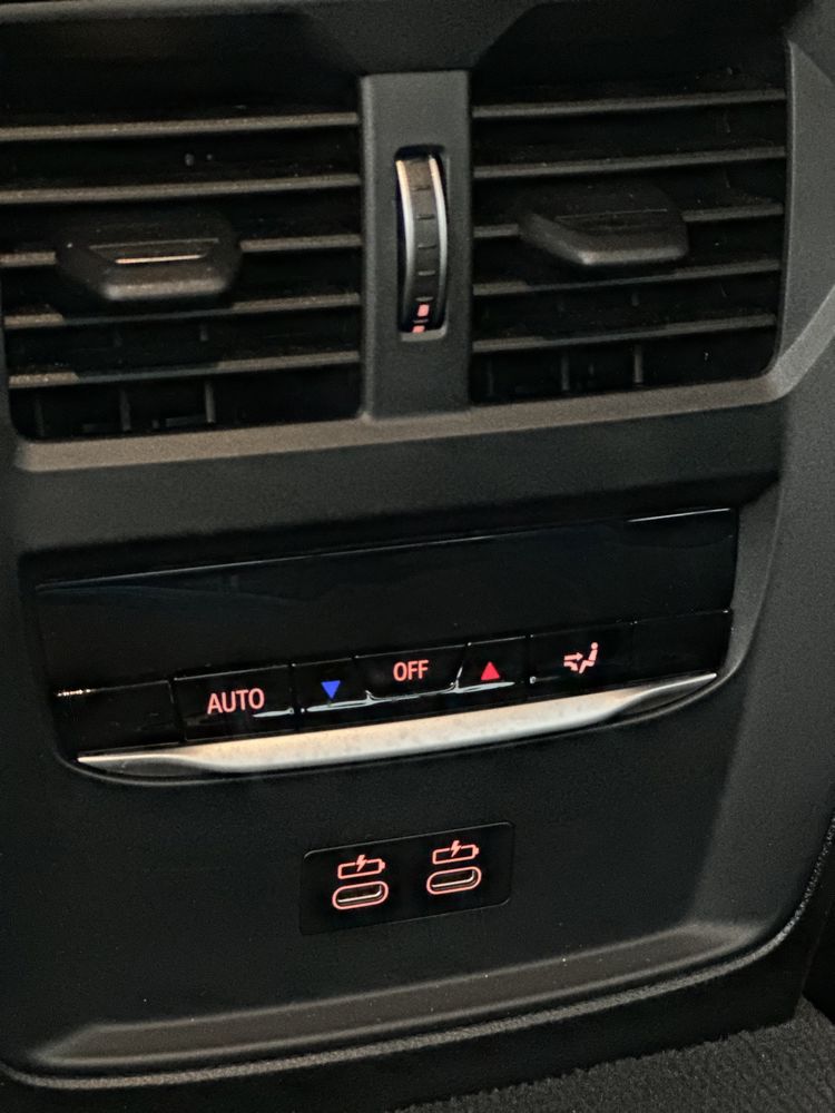 Inchirieri Auto Cluj BMW 330e - Hybrid 296CP rent a car
