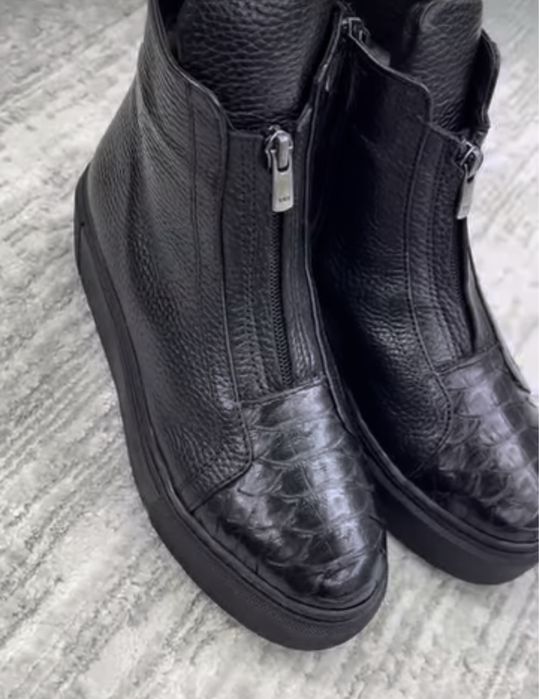 Зимняя обувь в размере 37 для худых ног