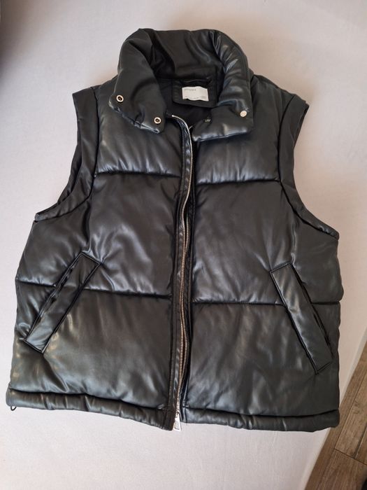 Черен кожен елек Bershka