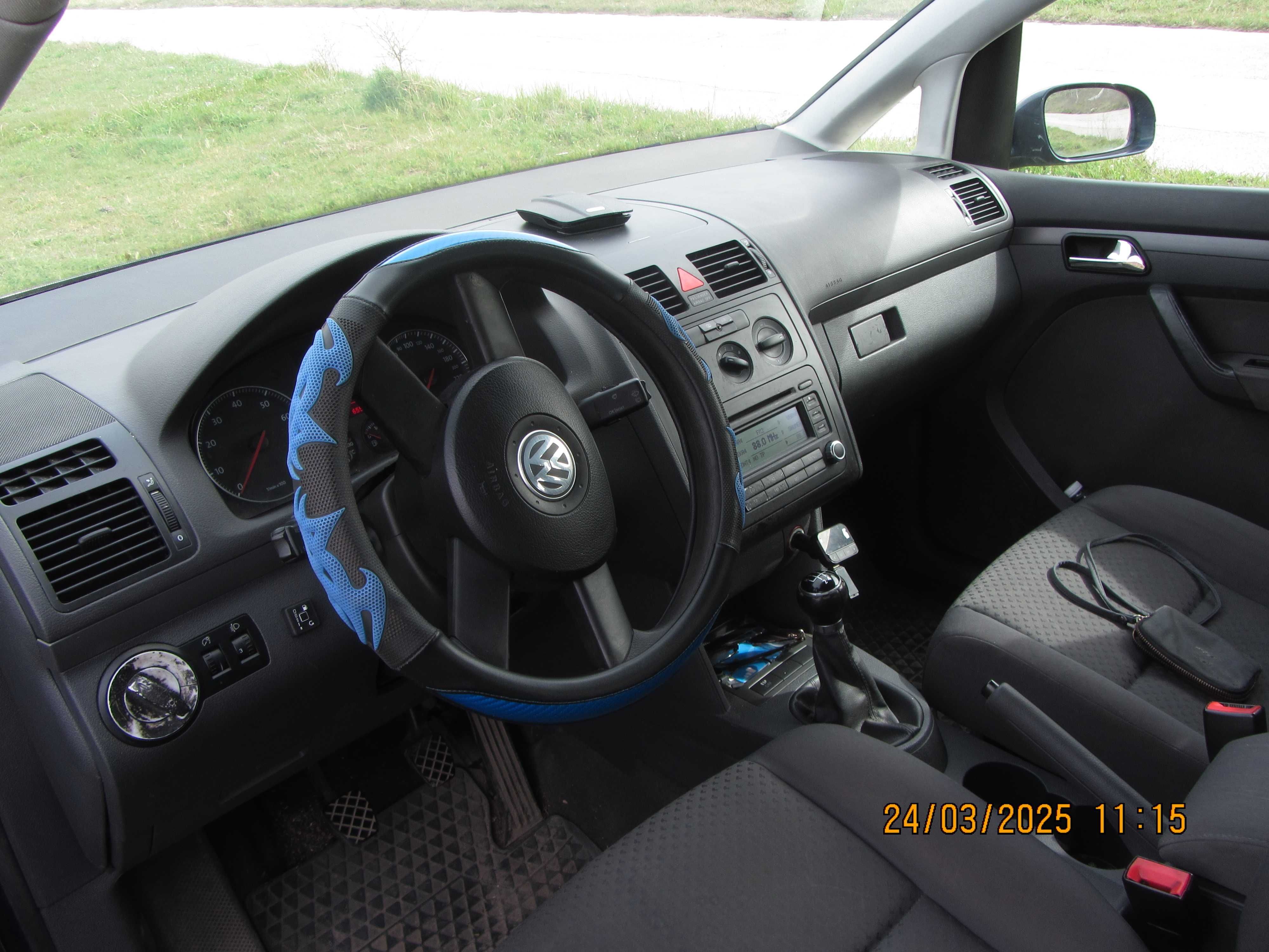 VW Turan газ/бензин/. 2005г.