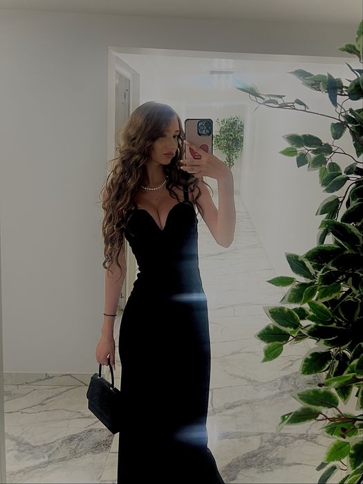 Rochie eleganta neagra