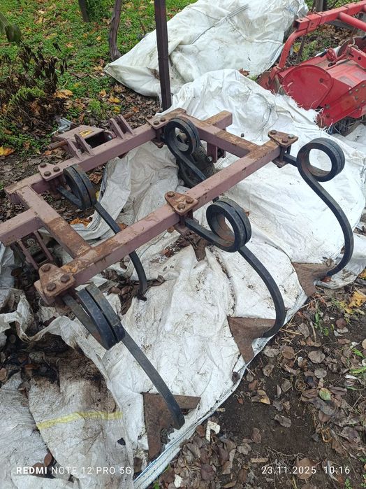 продавам трактор