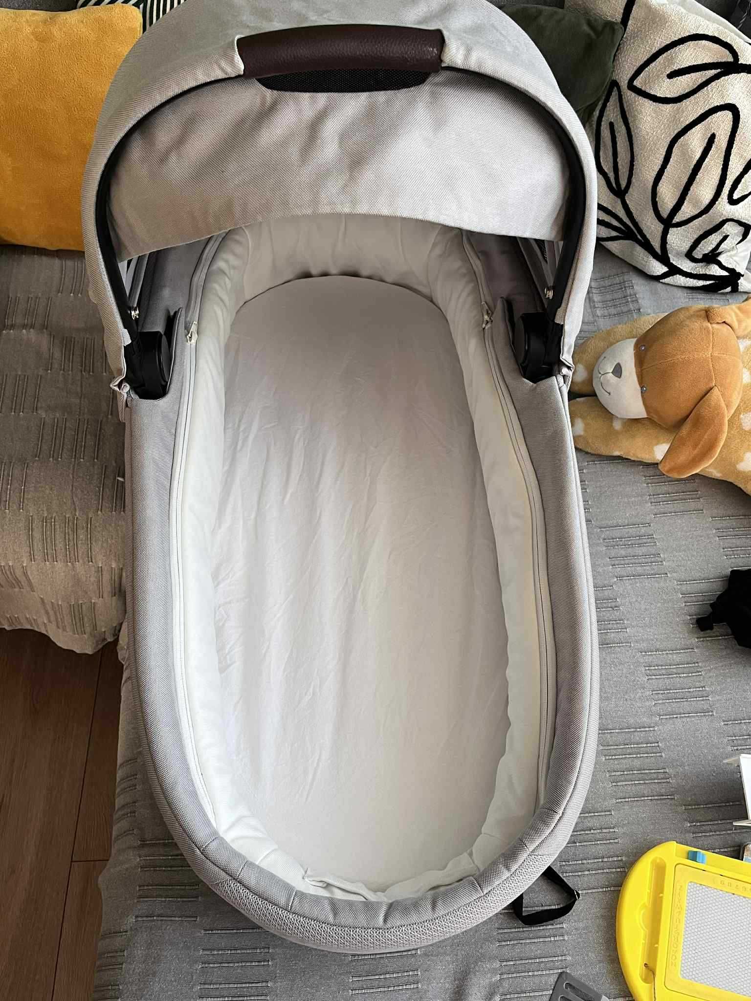 Cybex Balios S Lux 2023 + кош Cot S Lux Бебешка количка