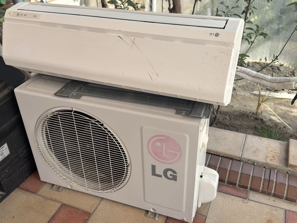 Кондиционер LG12