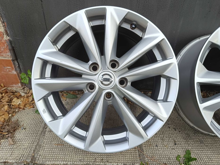 ОРИГИНАЛНИ джанти с датчици  17 ' 5x114,3 Нисан / NISSAN ЕТ40 7J 66,1