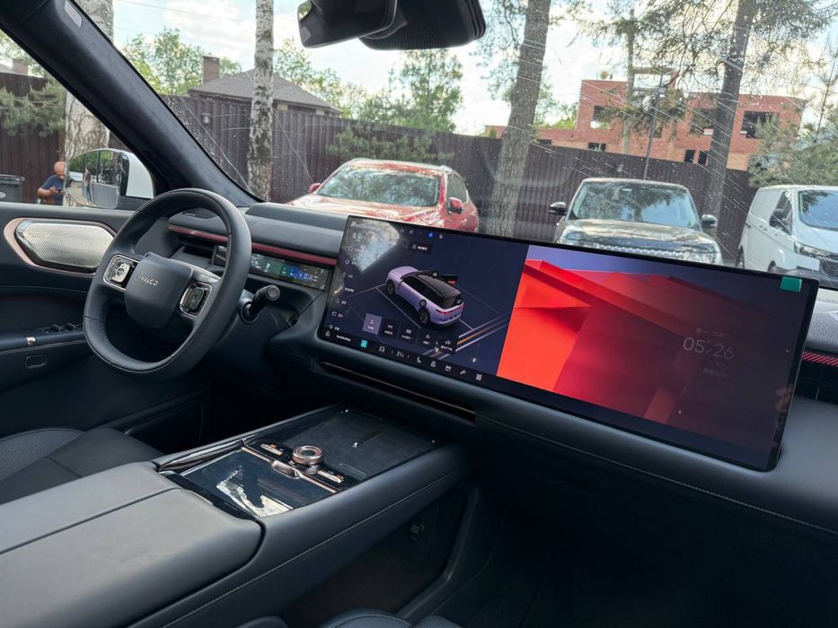 Link&Co &and 2025 yil oq rani 14500km