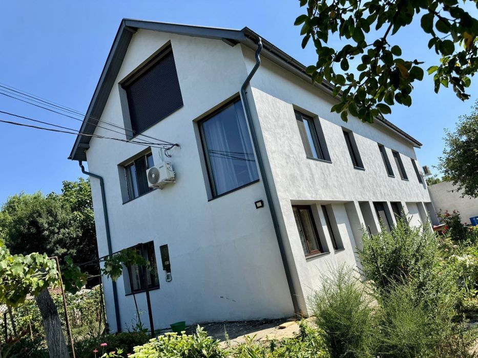 Casa P+1+M mobilata/utilata. Teren 900mp