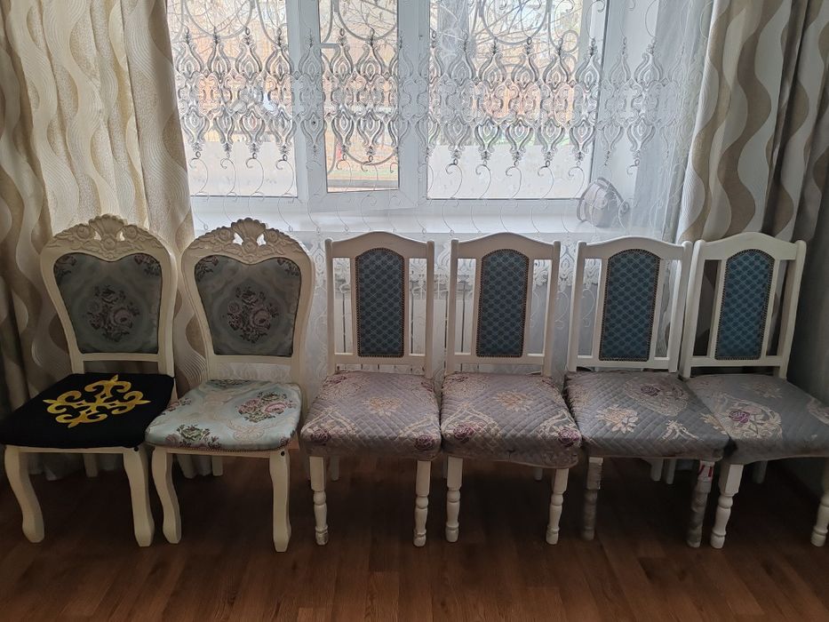 Продам стулья б/у  5шт