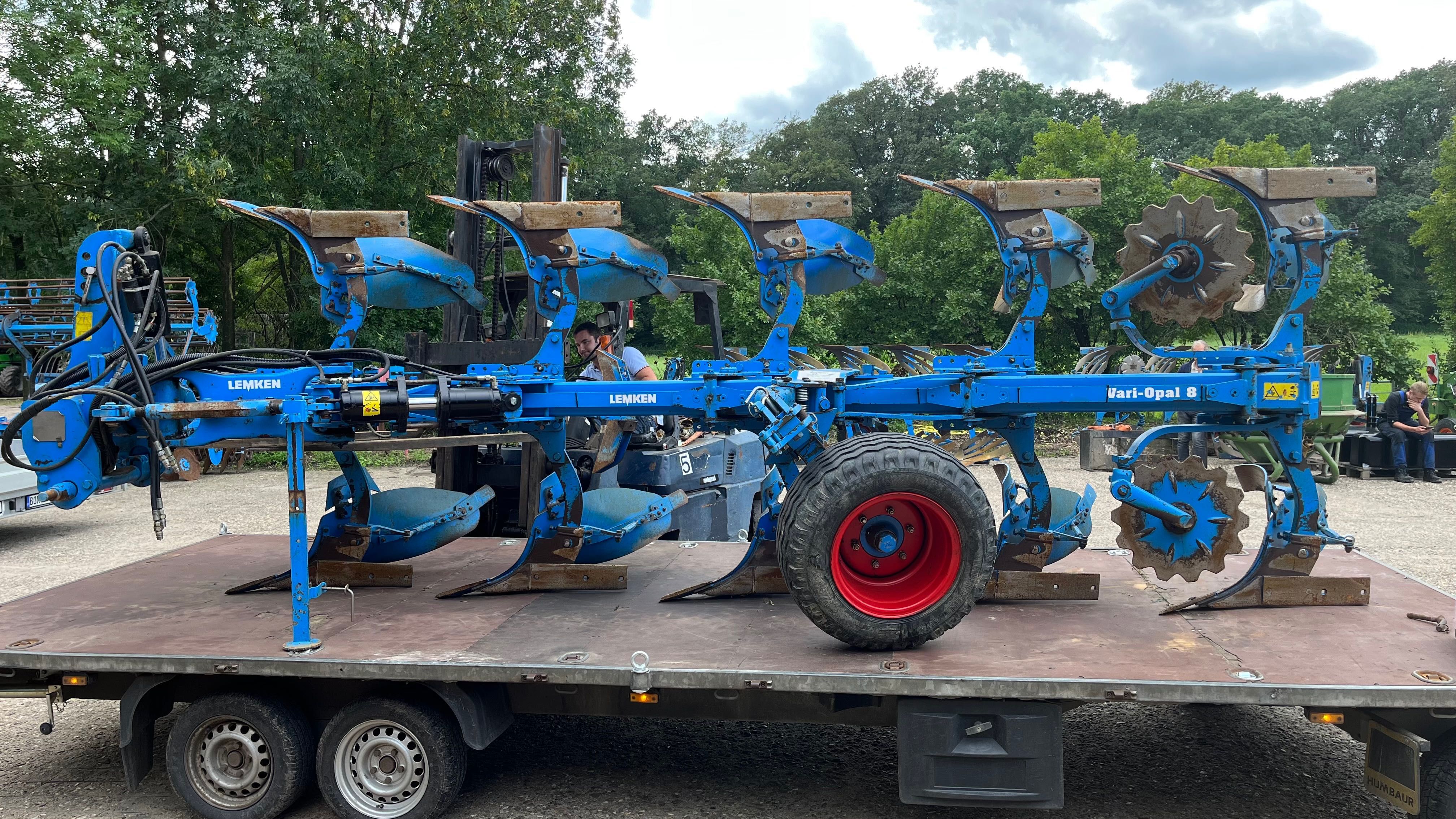 Lemken Vari-Opal 8, Claas, Case, John Deere, Belarus tortadi