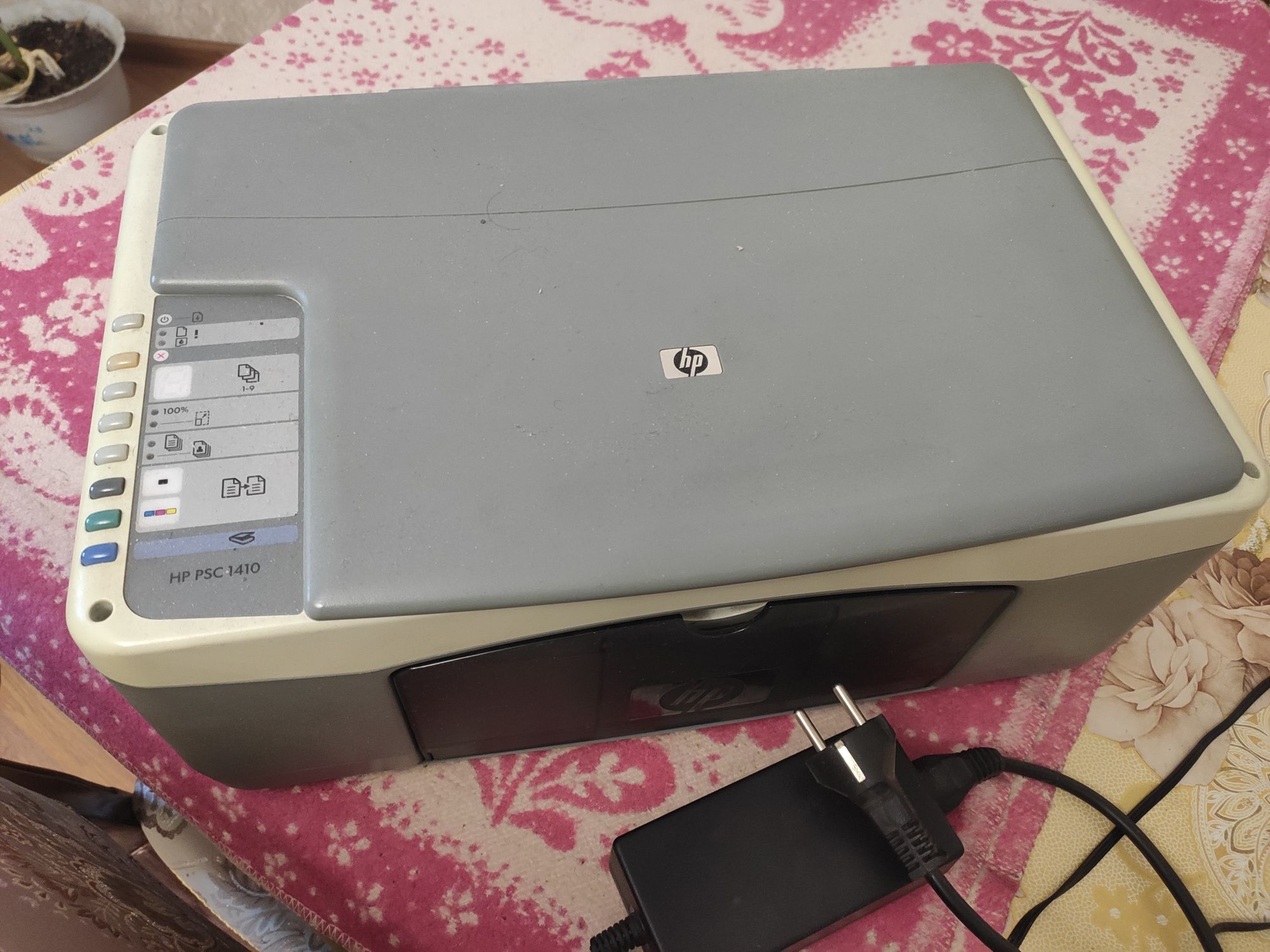 Продам принтер HP 3в 1 (печать, сканер, копирование)