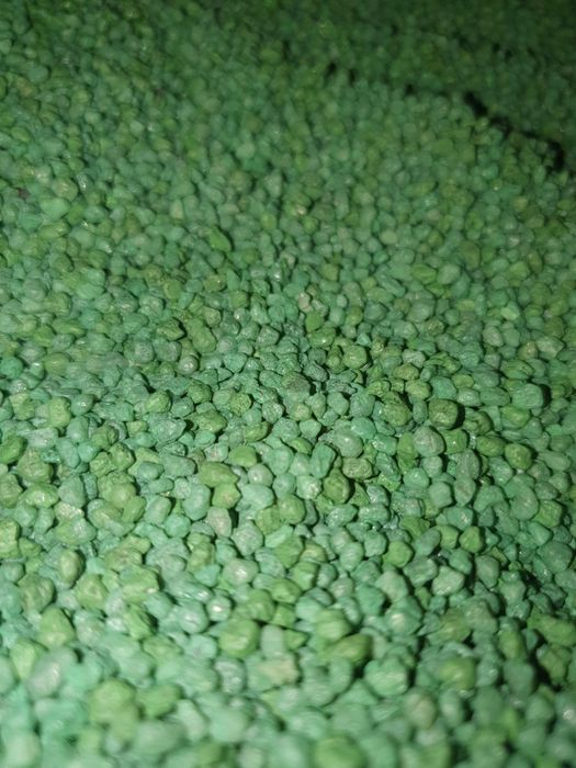 Substrat pietre acvariu pesti 3.5 kg 35 lei