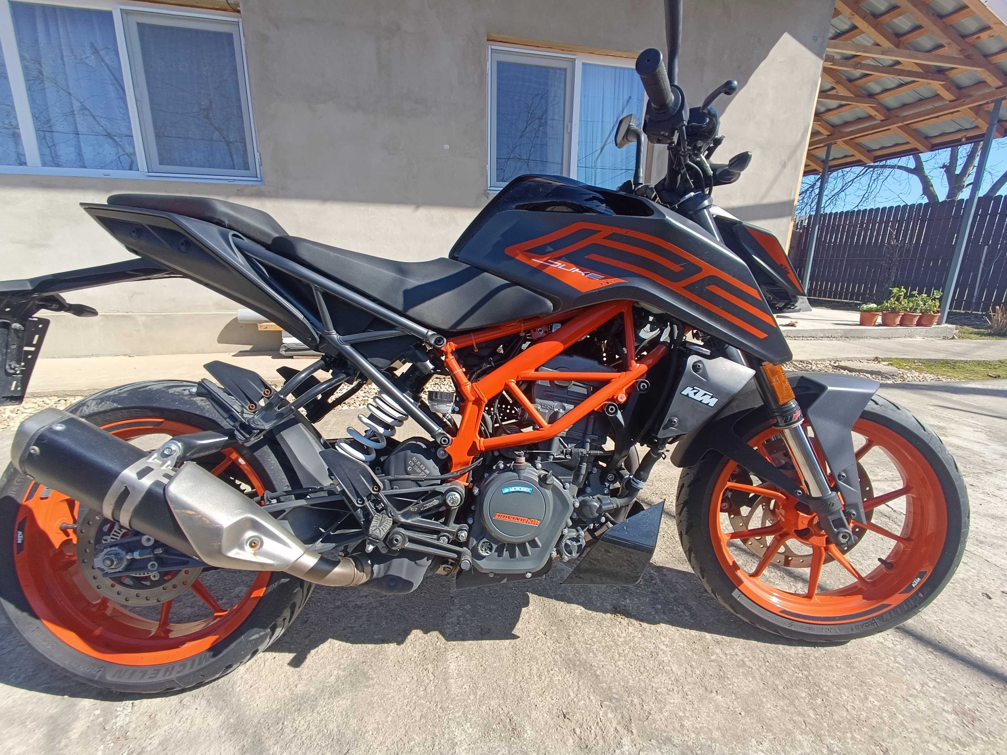 Ktm duke 125 ideal pentru incepatori