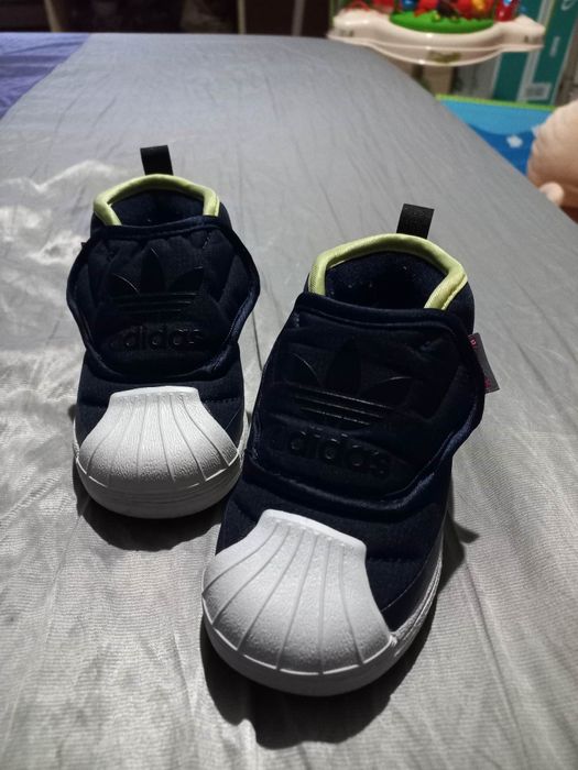 Детски кецове Adidas, 21 номер