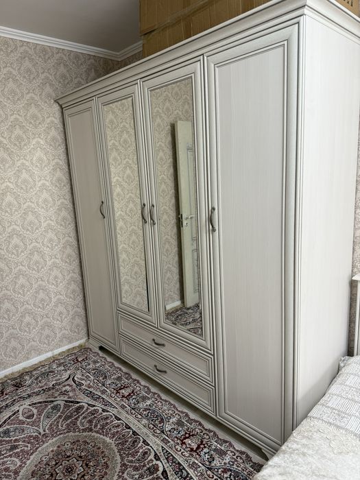 Продам спальный гарнитур, МАТРАС В ПОДАРОК