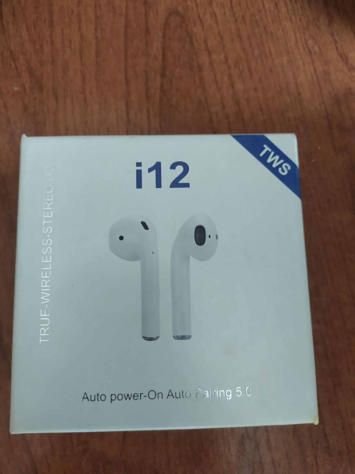 Продам наушники airpods