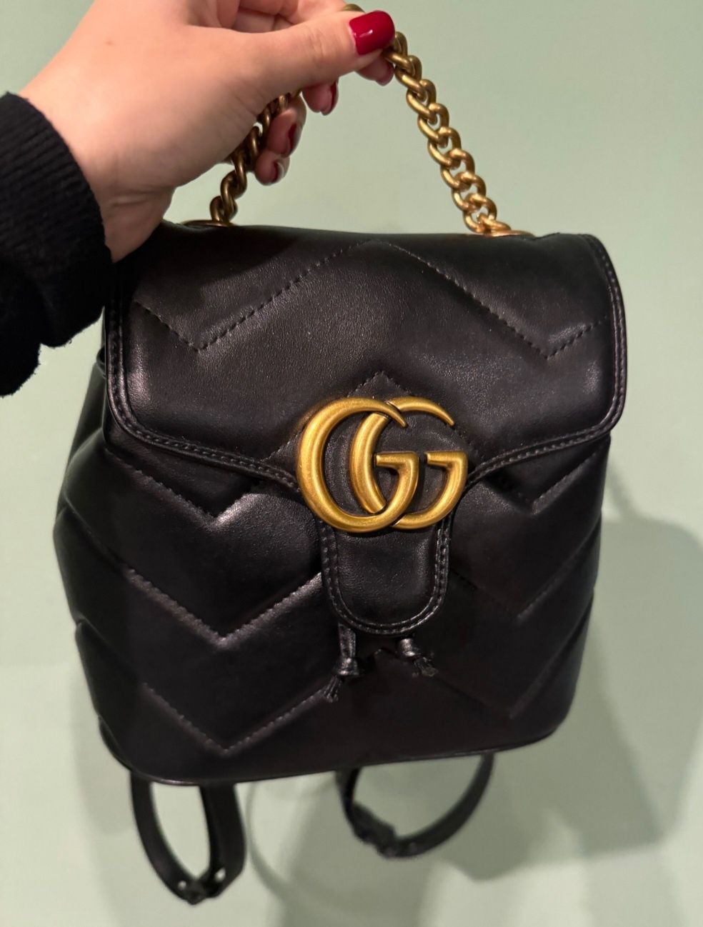 Gucci малка раница ,ест.кожа