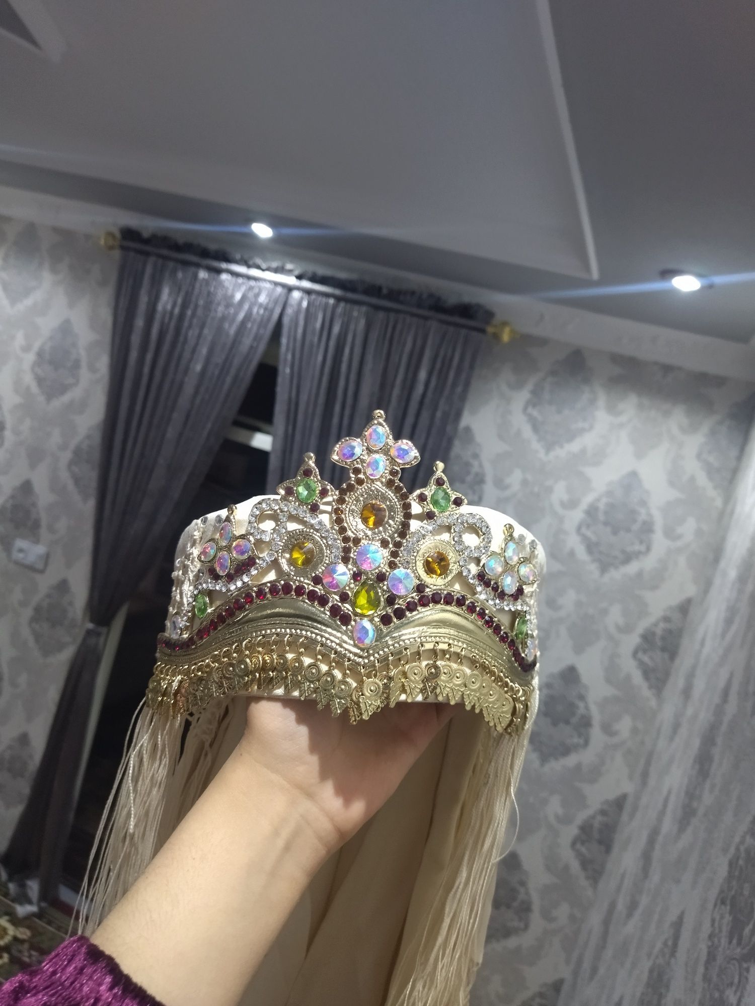 Тилла кош milliy tilla qosh