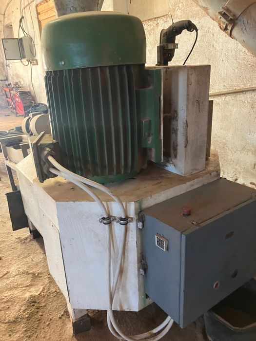 Преса за пелети гранулатор