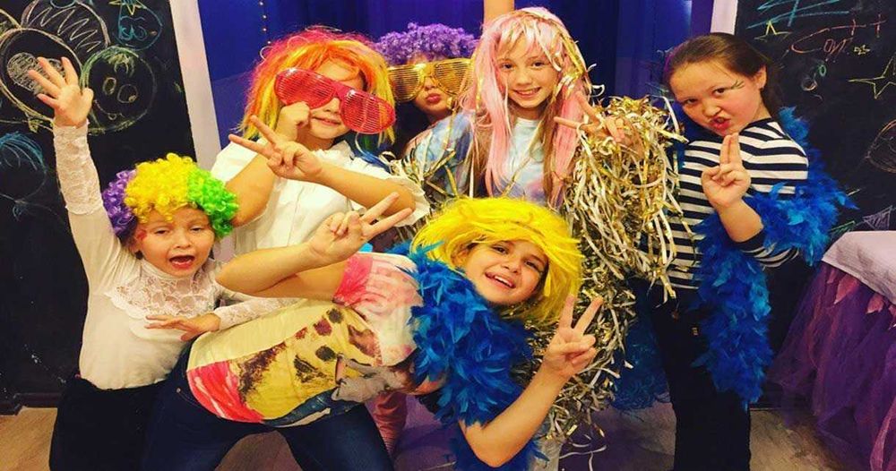 Animatori petreceri copii Bucuresti Magurele Vata de zahar si Popcorn