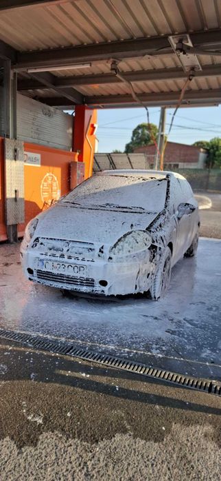 Vand fiat punto 1.4 cu gaz 2011