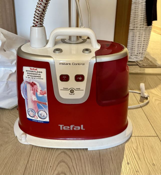 Уред за вертикално гладене Tefal IS8380