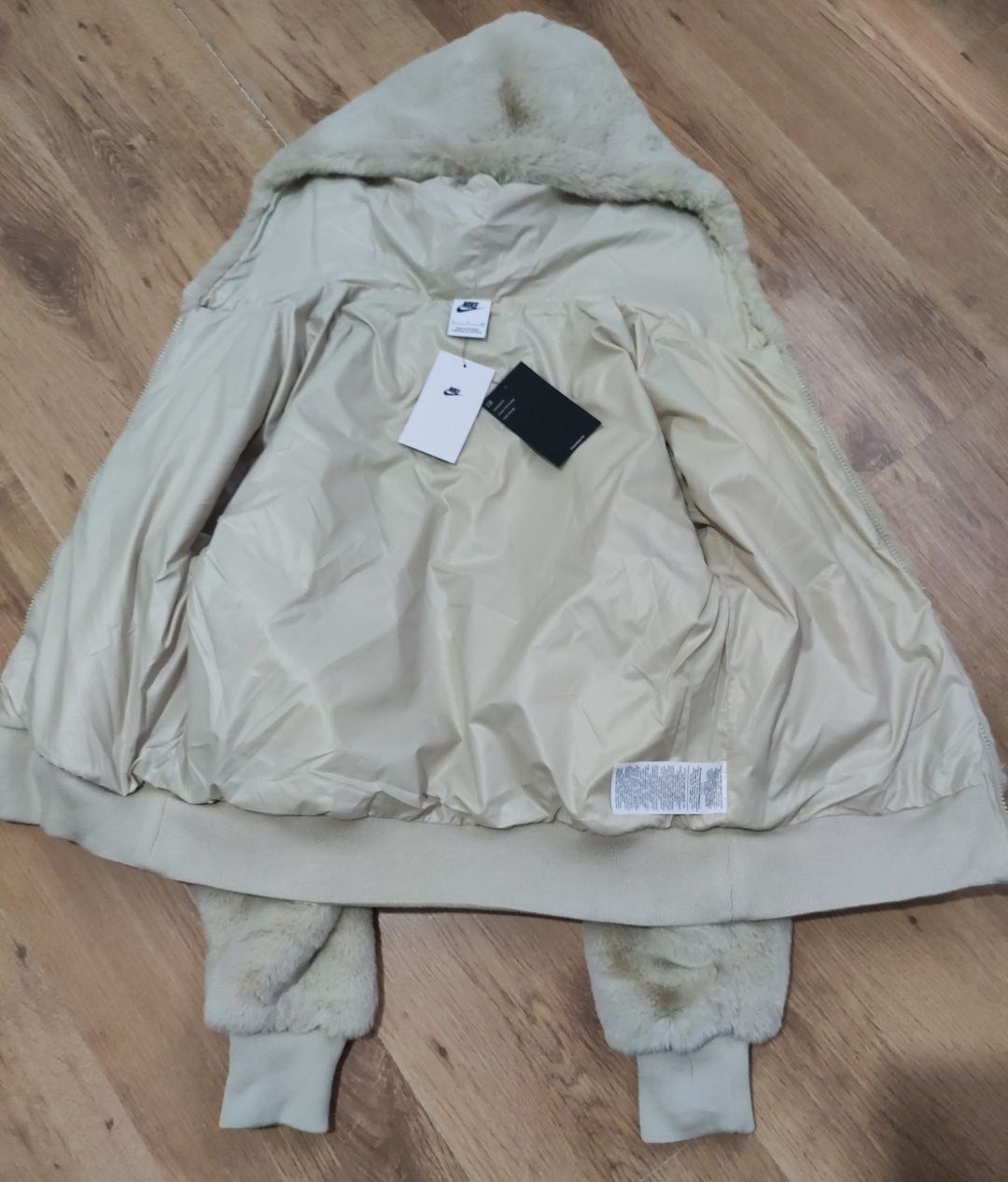 Geaca damă Nike mărimea S oversize