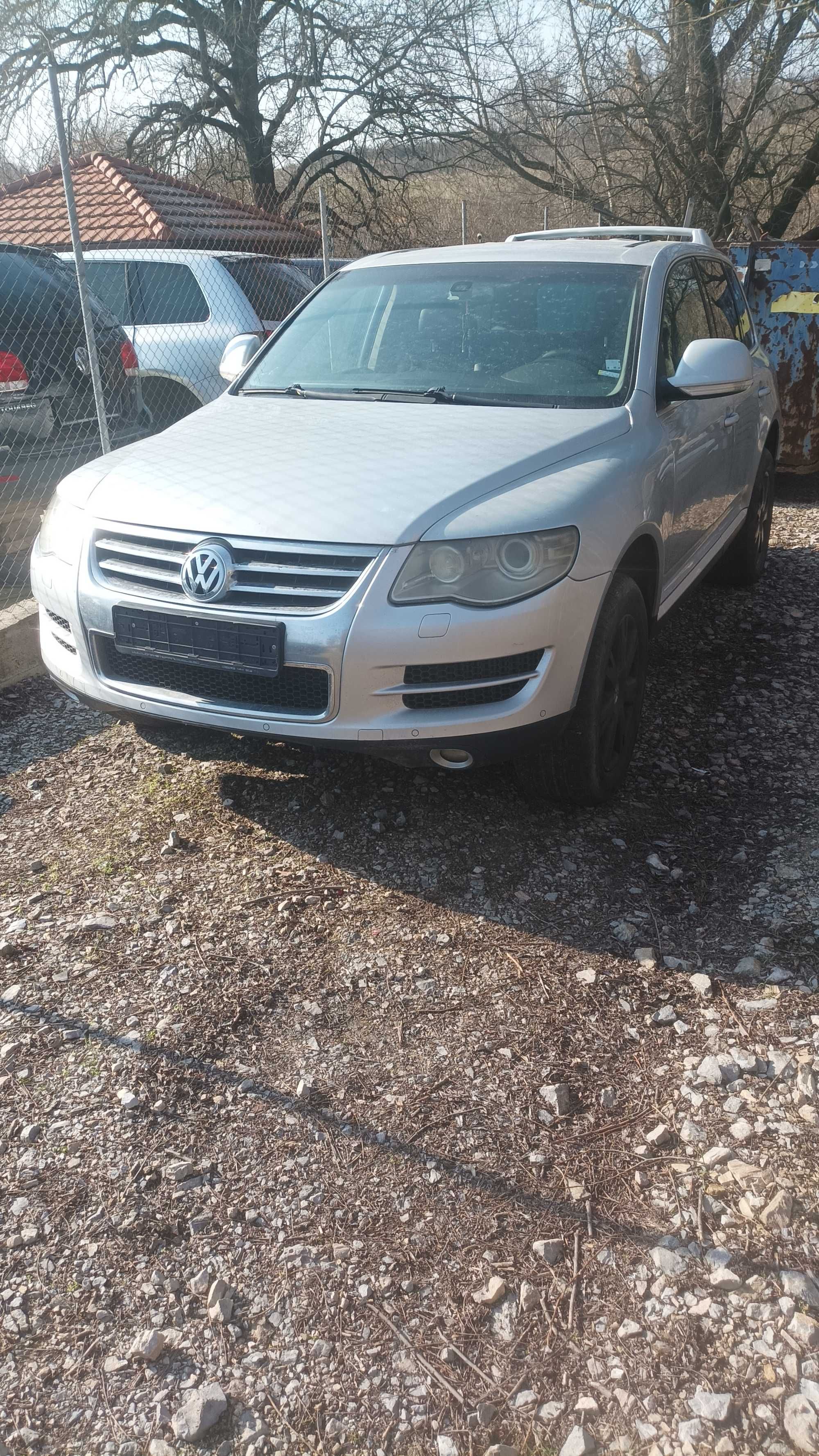 VW Touareg 2.5 R5 Facelift , 45 броя на части