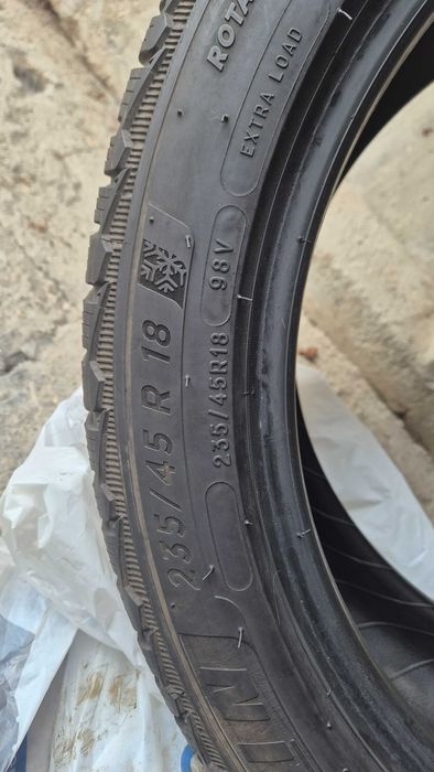 Cauciucuri de iarna Michelin 235 45 r18