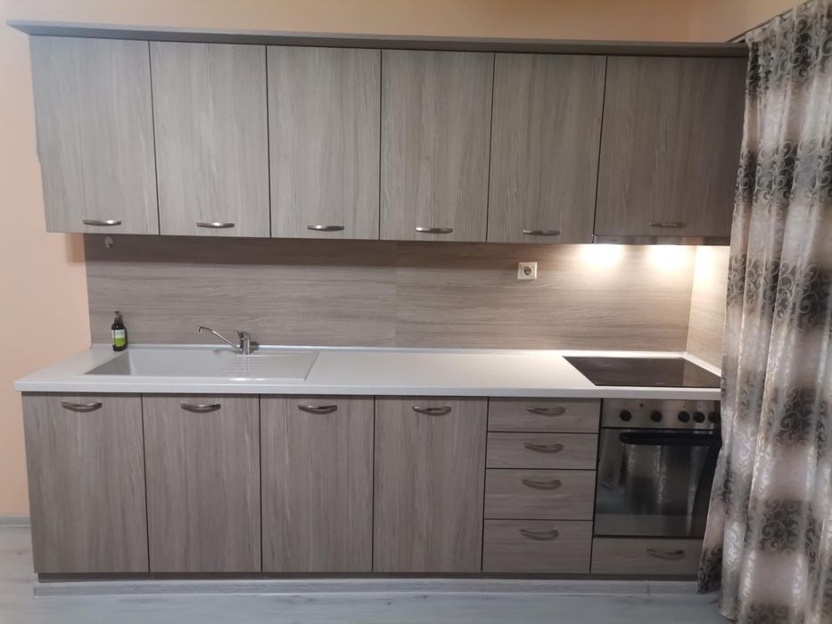 Давам апартамент под наем