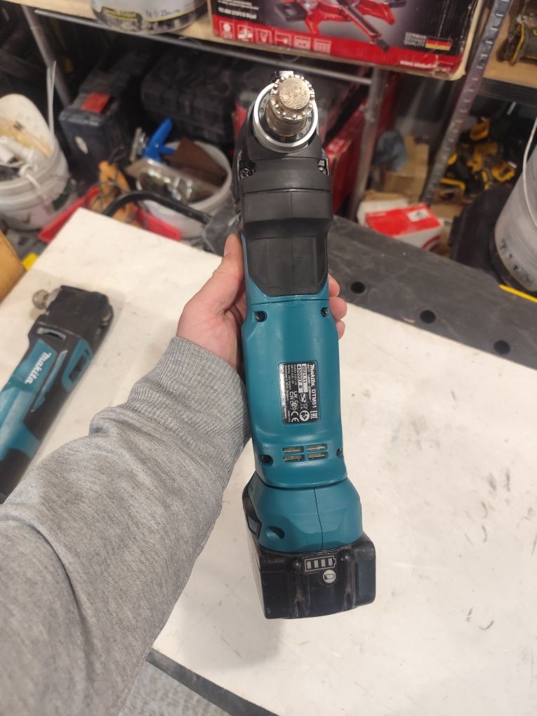 Акумулаторен мултиинструмент Макита Makita DTM51 + 5 Ah