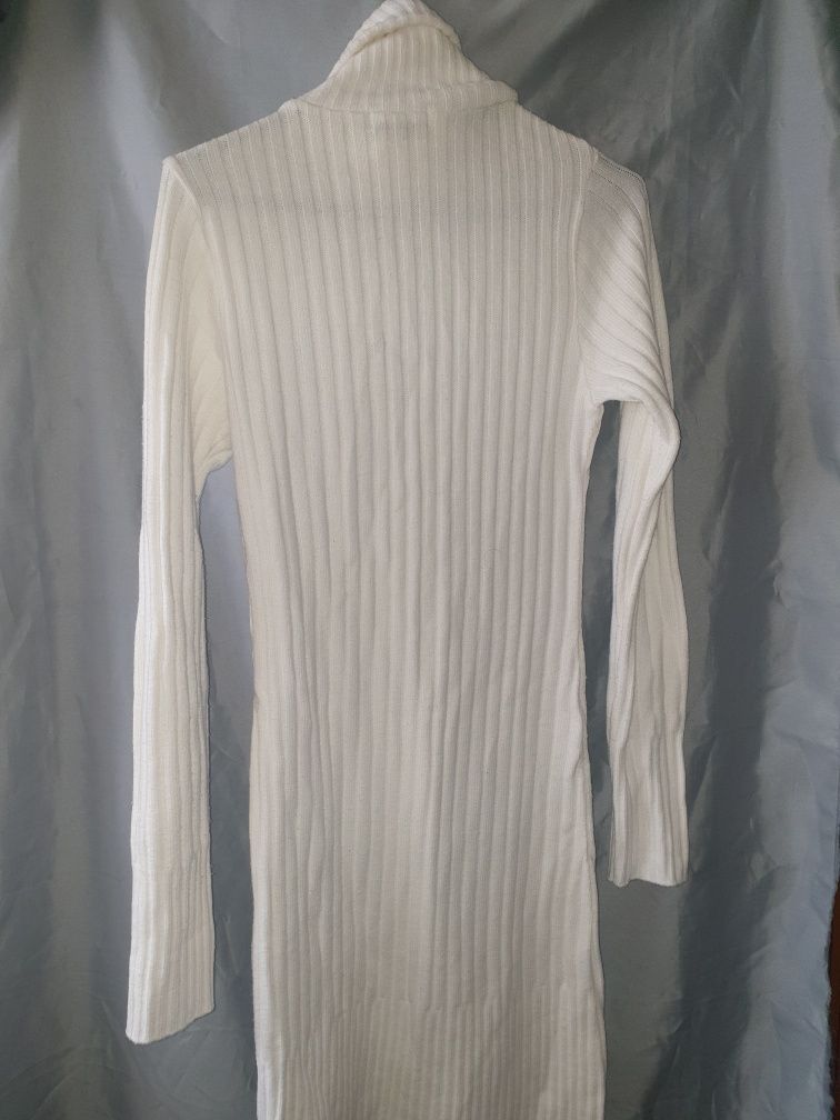 Rochie pulover închidere în lateral