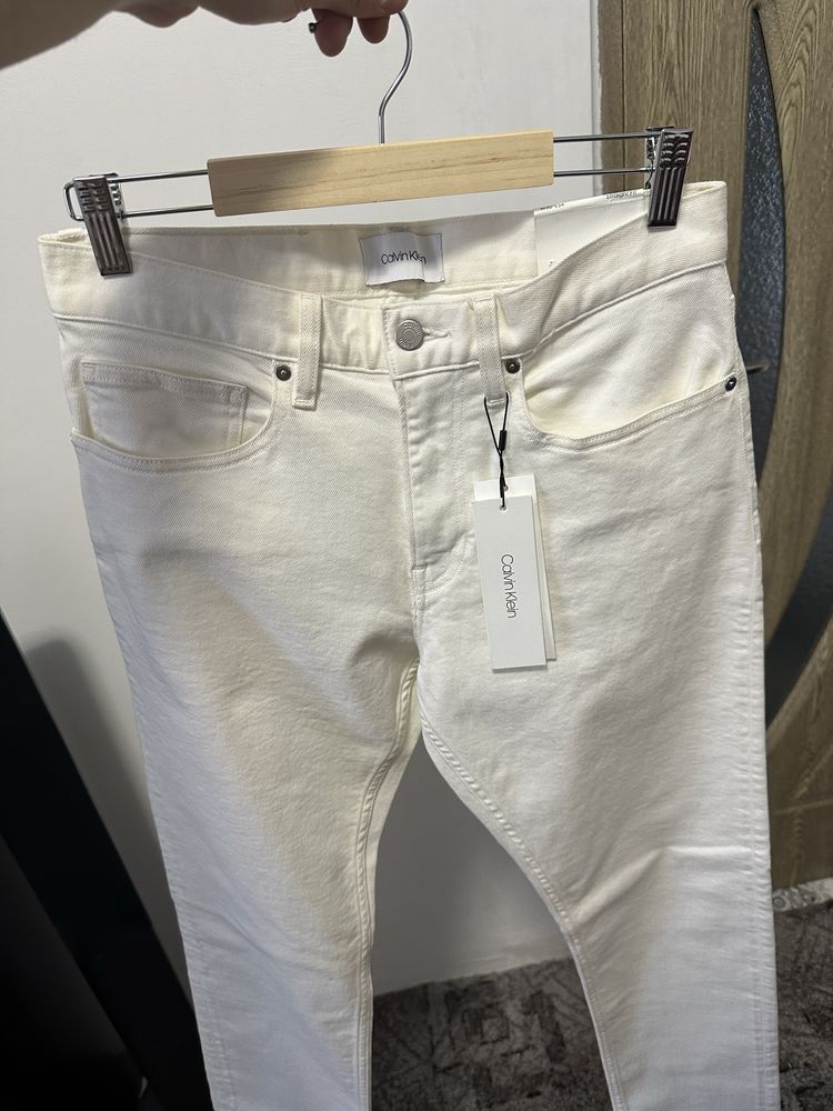 Pantaloni blugi Calvin klein