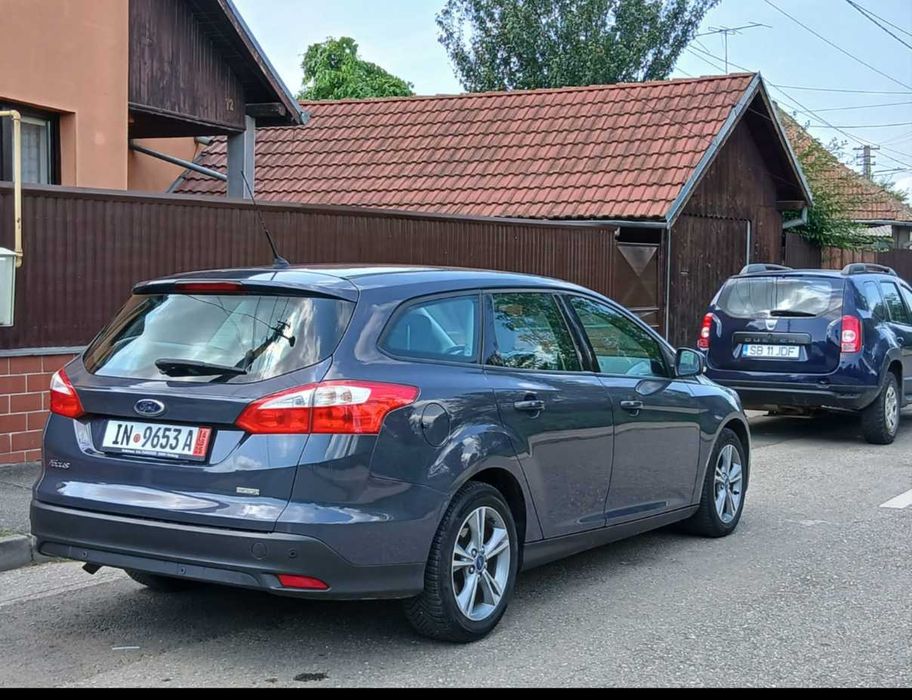 Ford focus . autoturism deosebit