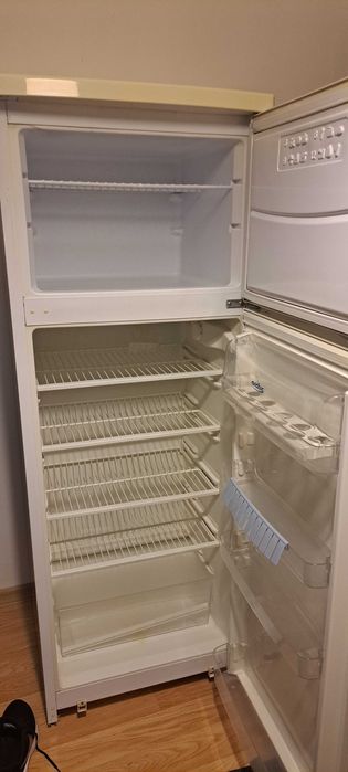 Vand frigider Arctic stare buna de functionare