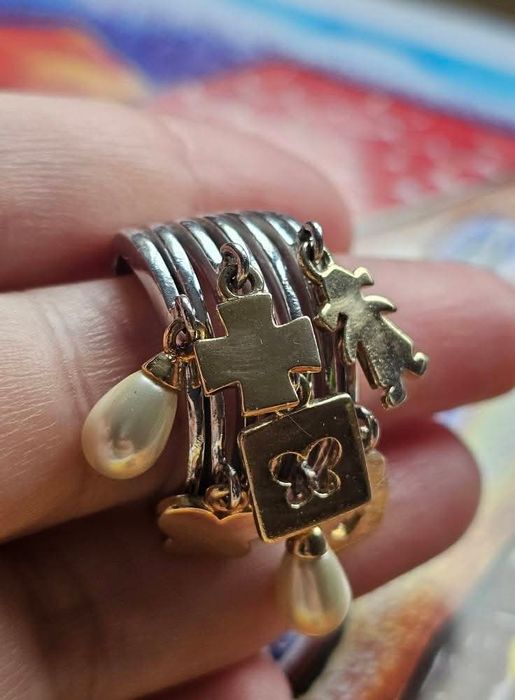 Марков сребърен пръстен с талисмани