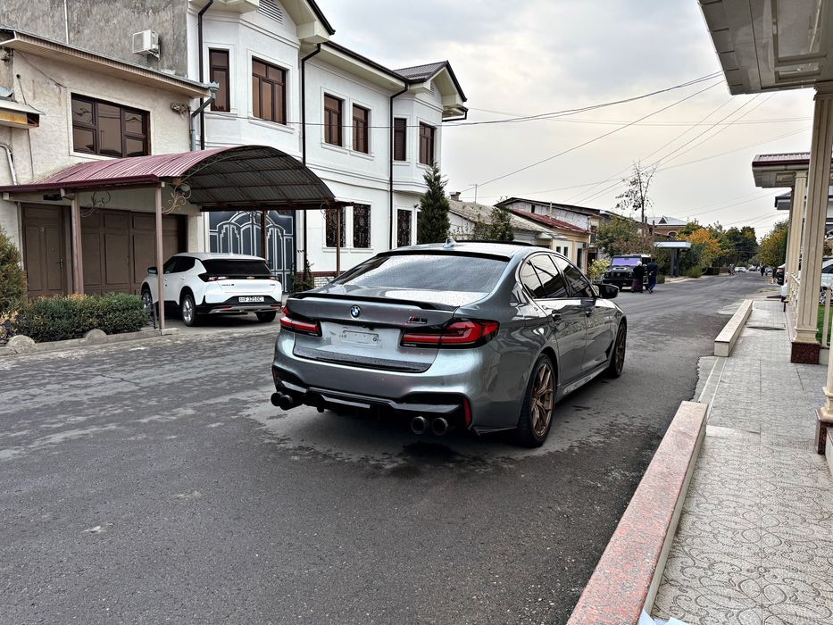 BMW F90 530I Power Twin Turbo 2019 Состаяние Идеално НеБитая