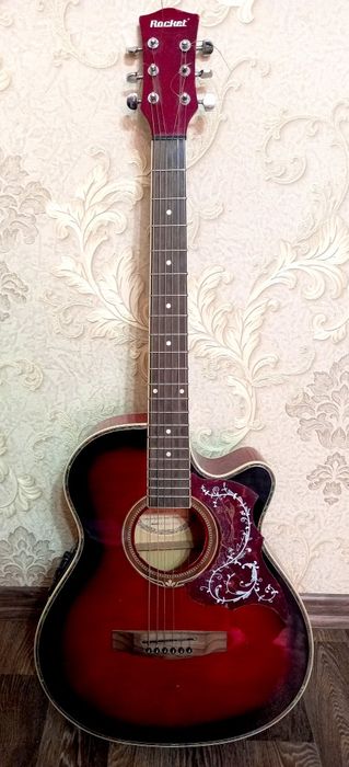 Гитара акустическая