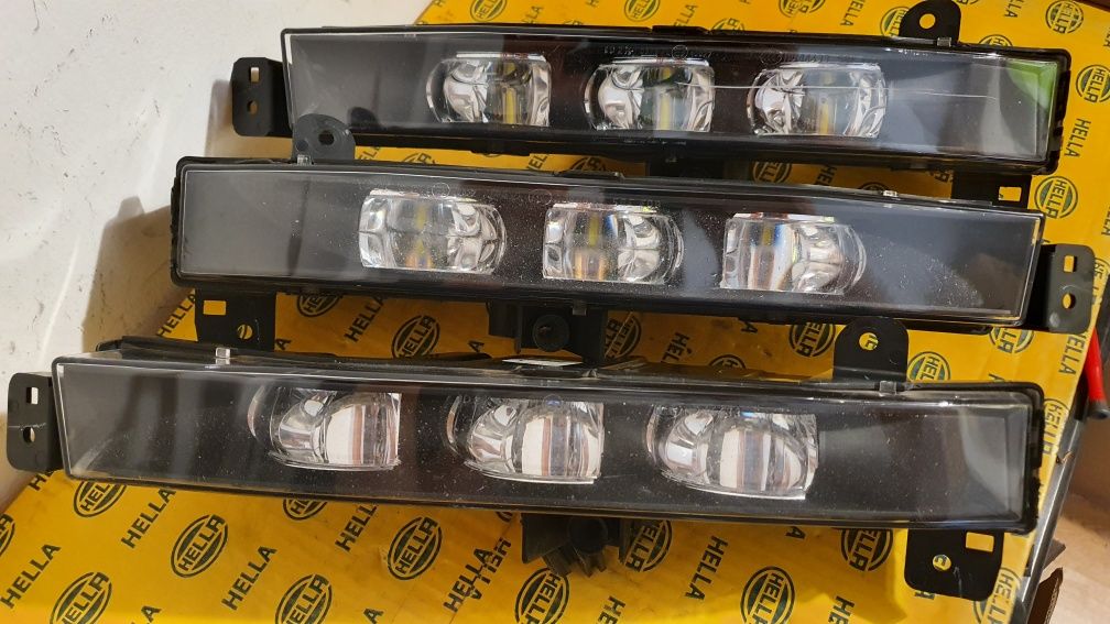 Grila lampa proiector spot ceata led bara fata BMW 7 g11 g12